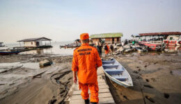 Seca no Amazonas: Rio Negro atingiu o menor nível em 121 anos