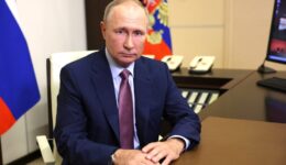 Comandando guerra na Ucrânia, Putin pede paz entre Israel e Hamas