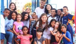 Casa do Zezinho reunirá famosos em festa para as crianças