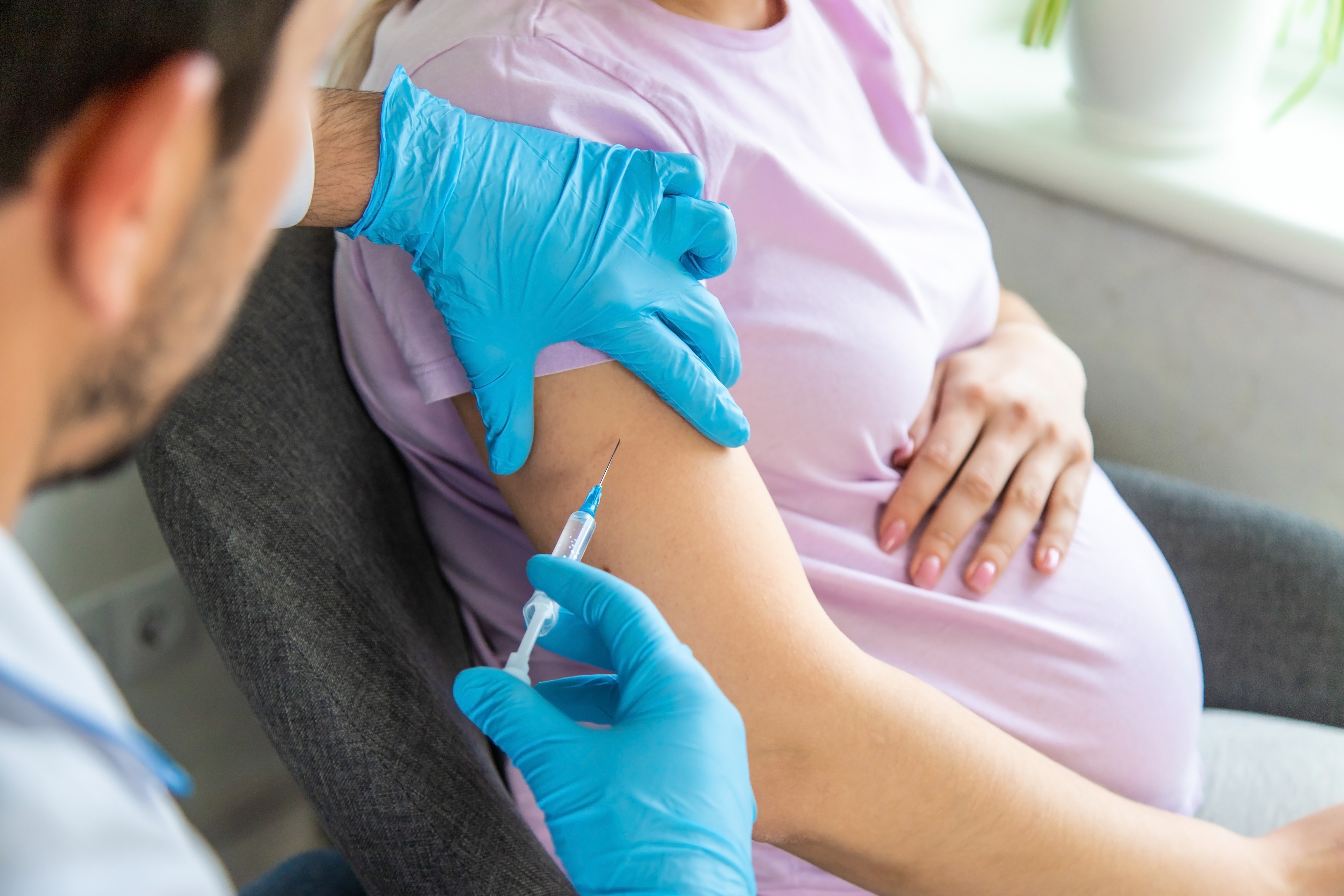 Anvisa autoriza vacina em grávidas para proteger bebês de bronquiolite