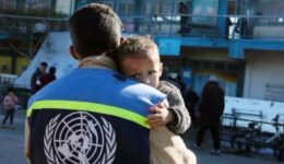 Sem comida, crianças estão morrendo de fome em Gaza