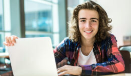 Liga Solidária oferece curso gratuito de qualificação profissional para jovens