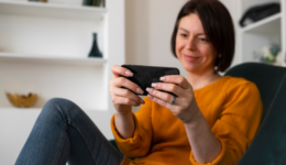 Jogo online prepara eleitores para combater fake news nas eleições