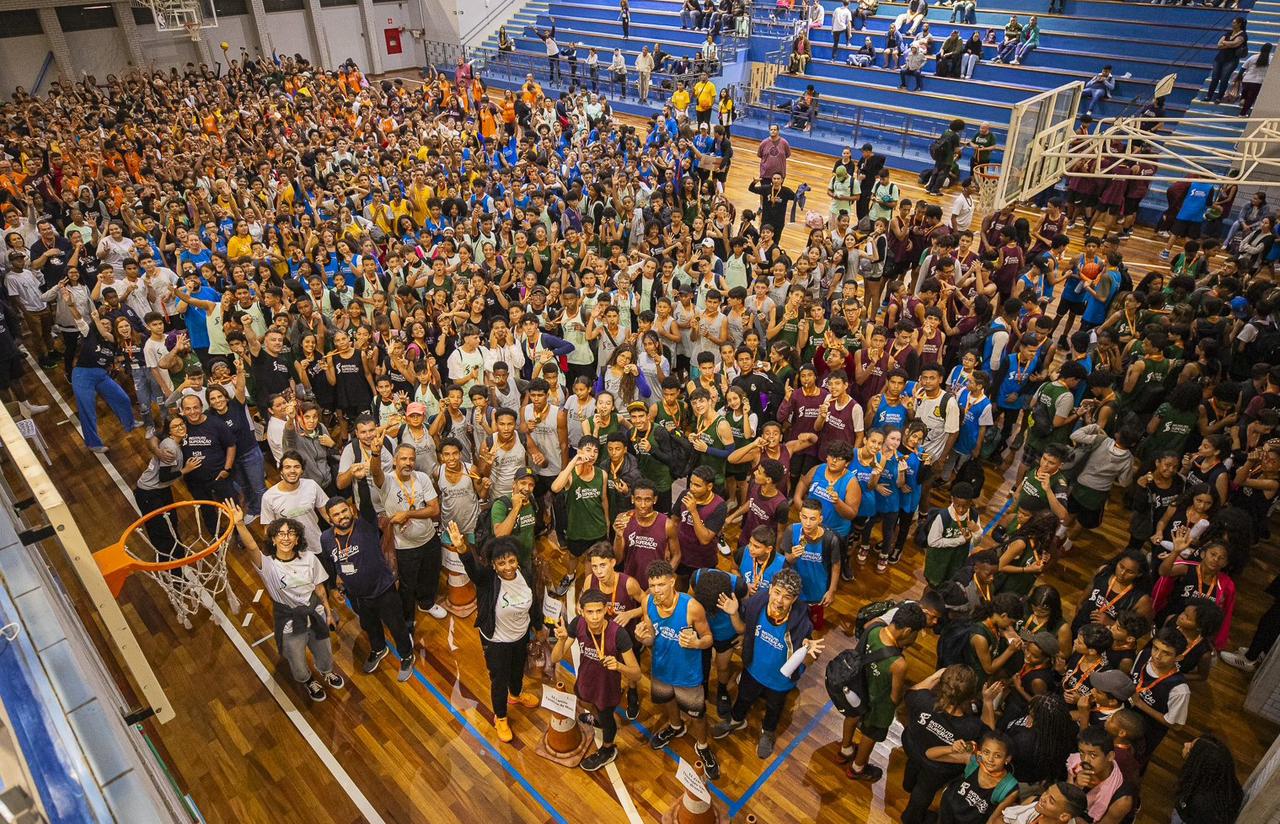 Instituto Superação une educação e esporte para transformar vida de jovens