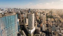 Mapa das Desigualdades 2024: expectativa de vida é menor nas periferias de SP