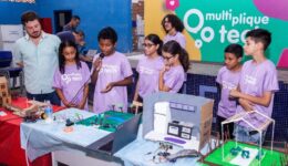 Iniciativa capacita alunos da rede pública nas comunidades do RJ