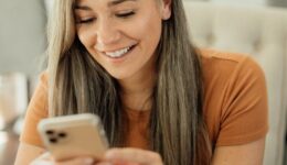 Instituto Phi lança app para conectar organizações e doadores