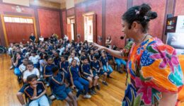 IMFG promove contação de história sobre educação financeira em escolas