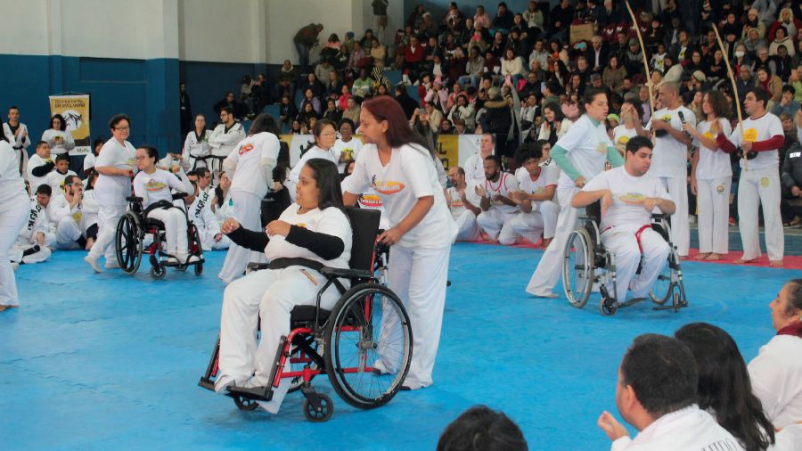 Festival-de-Capoeira-Olga-Kos