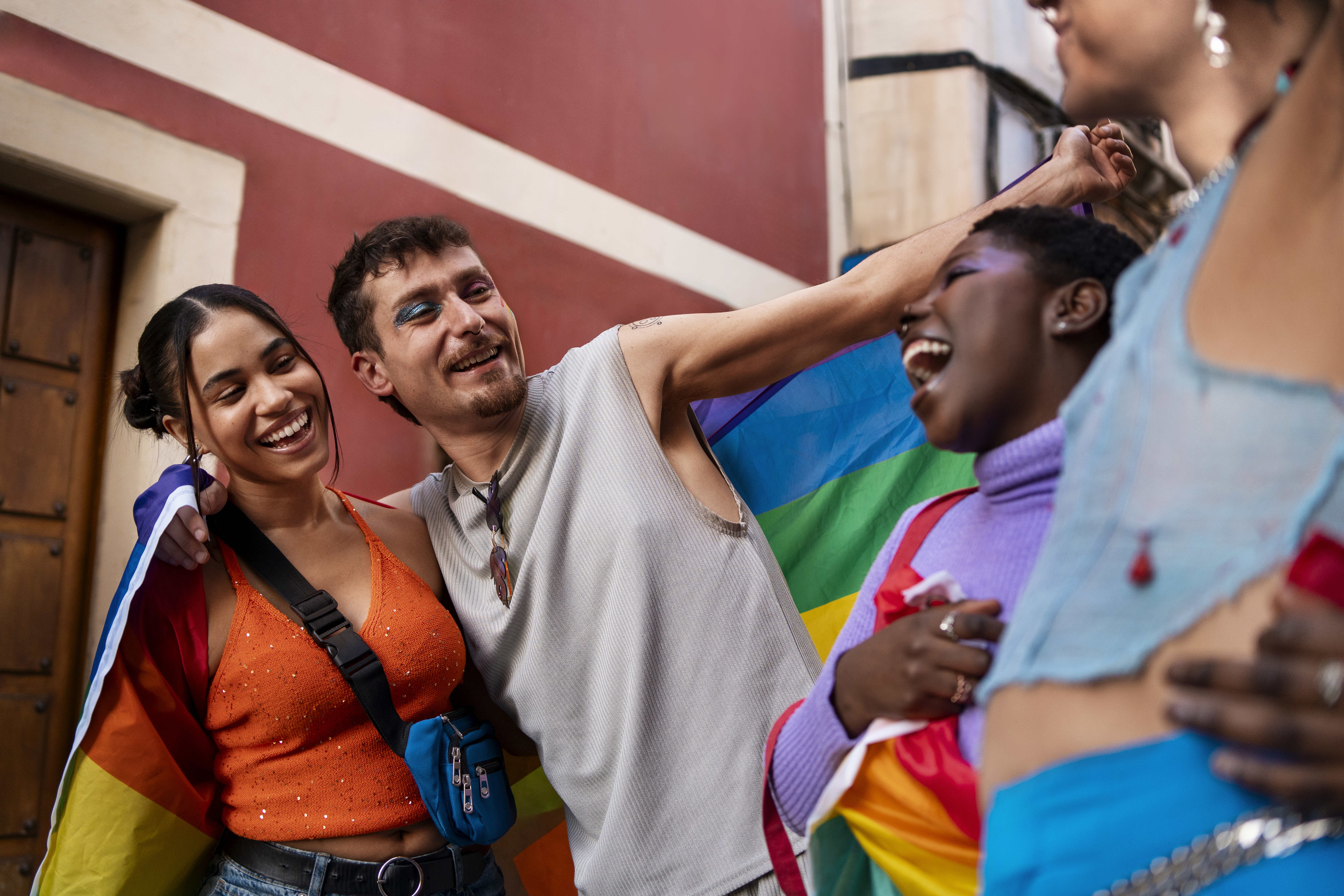 Levantamento aponta os desafios da população LGBTQIAPN+ por dignidade e inclusão