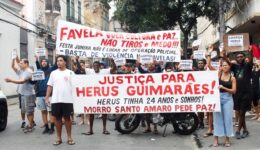 Qual a diferença entre “desenhando com” e “desenhado para”?
