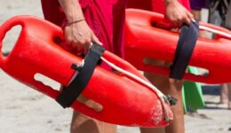 SOBRASA, DHL Express e Corpo de Bombeiros promovem ação em Natal pelo Dia Mundial da Prevenção ao Afogamento