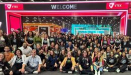 A&EIGHT e ONG A Liga Digital capacitam jovens de periferias para o e-commerce