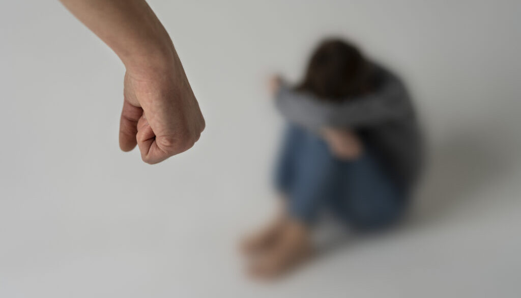 imagem-nao-explicita-de-abuso-de-criancas