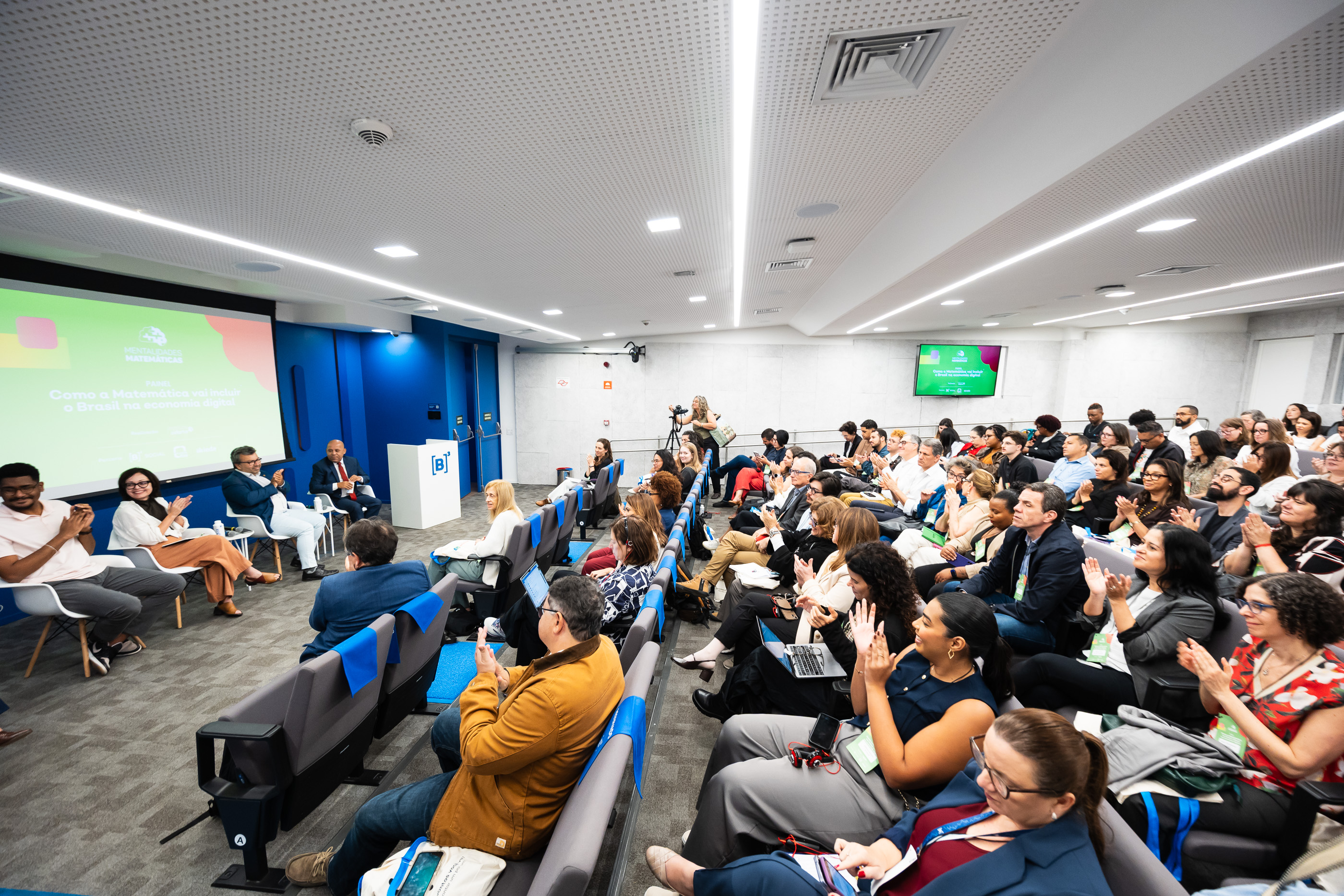 Evento na B3 debate novos caminhos para o ensino da matemática no país
