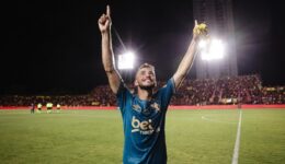 Sport realiza leilão beneficente em parceria com plataforma Play For a Cause