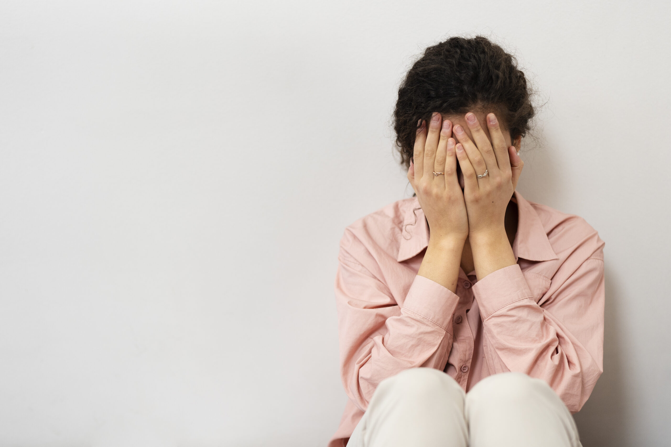 pessoa-que-sofre-de-violencia-no-local-de-trabalho