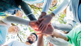 Cyrela reconhece colaboradores engajados e destina R$ 20 mil a projetos sociais por meio do Voluntário Indica