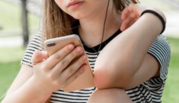 54% dos adolescentes já sofreram violência sexual online no Brasil