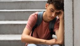 55% dos jovens brasileiros já presenciaram preconceito em espaços religiosos, diz pesquisa