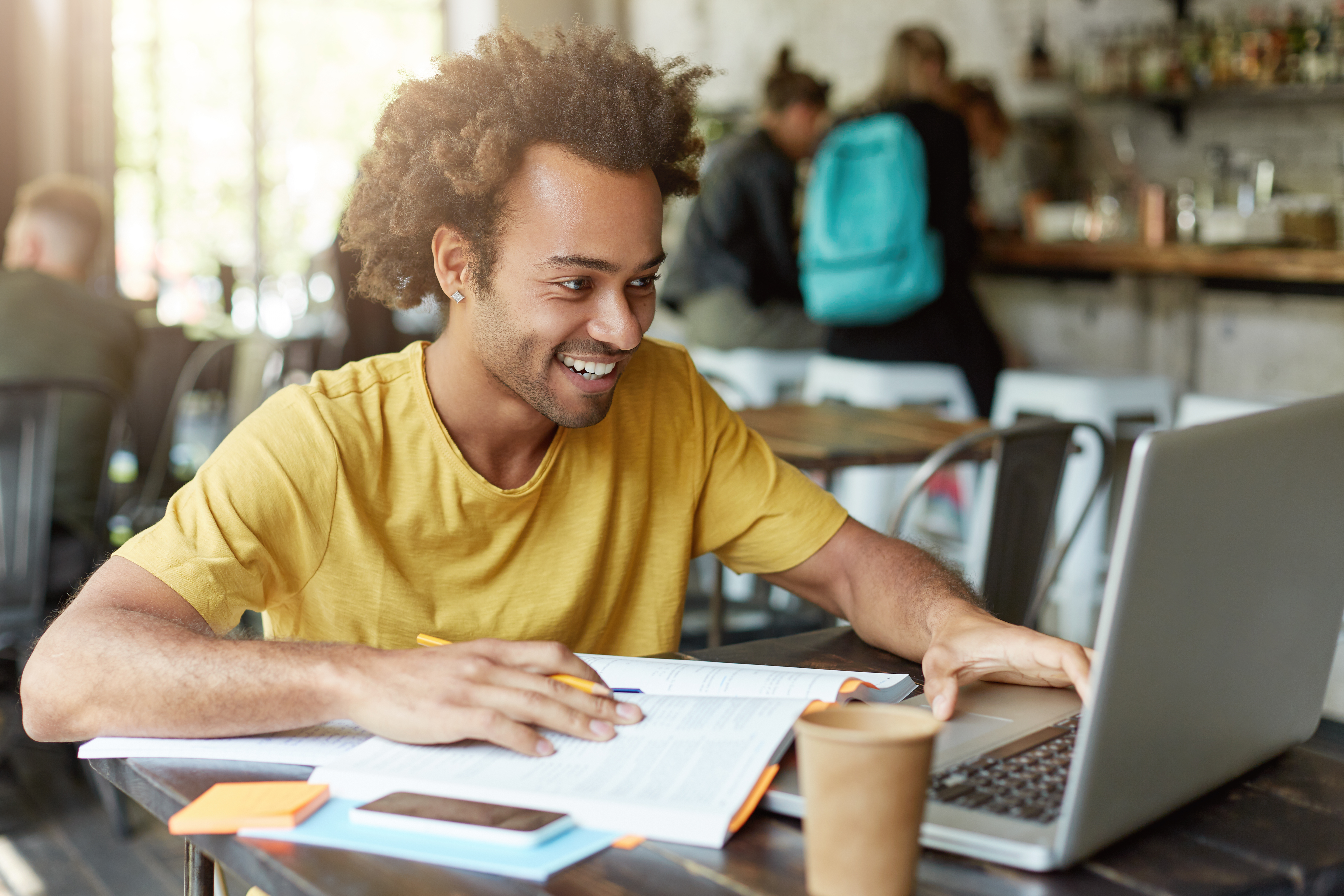 USP abre vagas para cursos gratuitos de verão