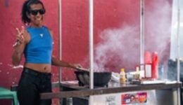 Ambulante-no-Carnaval-1-Foto-de-Eduardo-Derrico-WIEGO