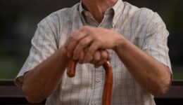 Envelhecimento no Brasil é acompanhado pelo aprofundamento das desigualdades, diz estudo