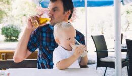 Brasil ODS debate influência familiar no consumo de álcool e drogas entre jovens