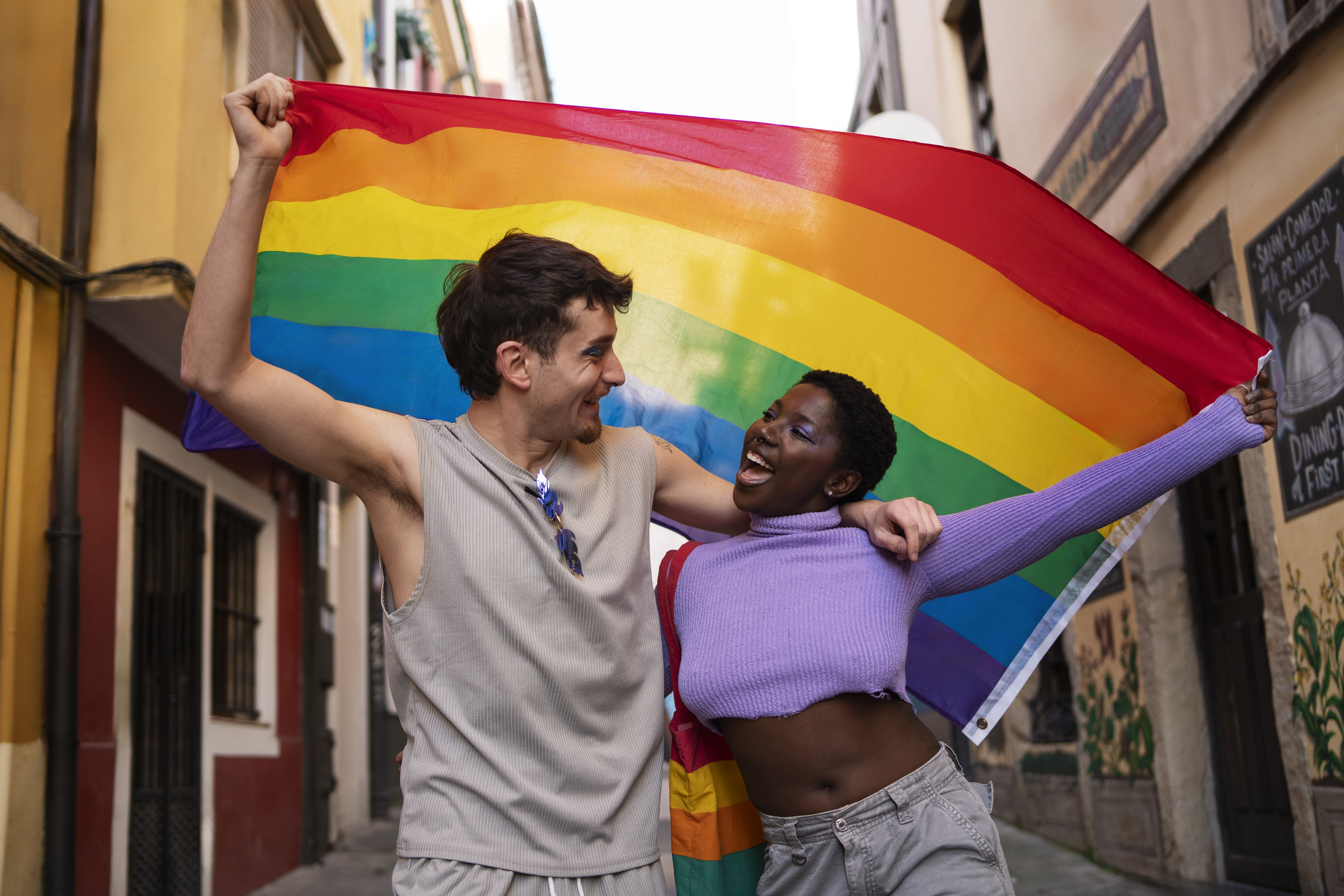 Fundo Positivo abre 19º Edital (RE) EXISTINDO para projetos voltados à população LGBTQIA+