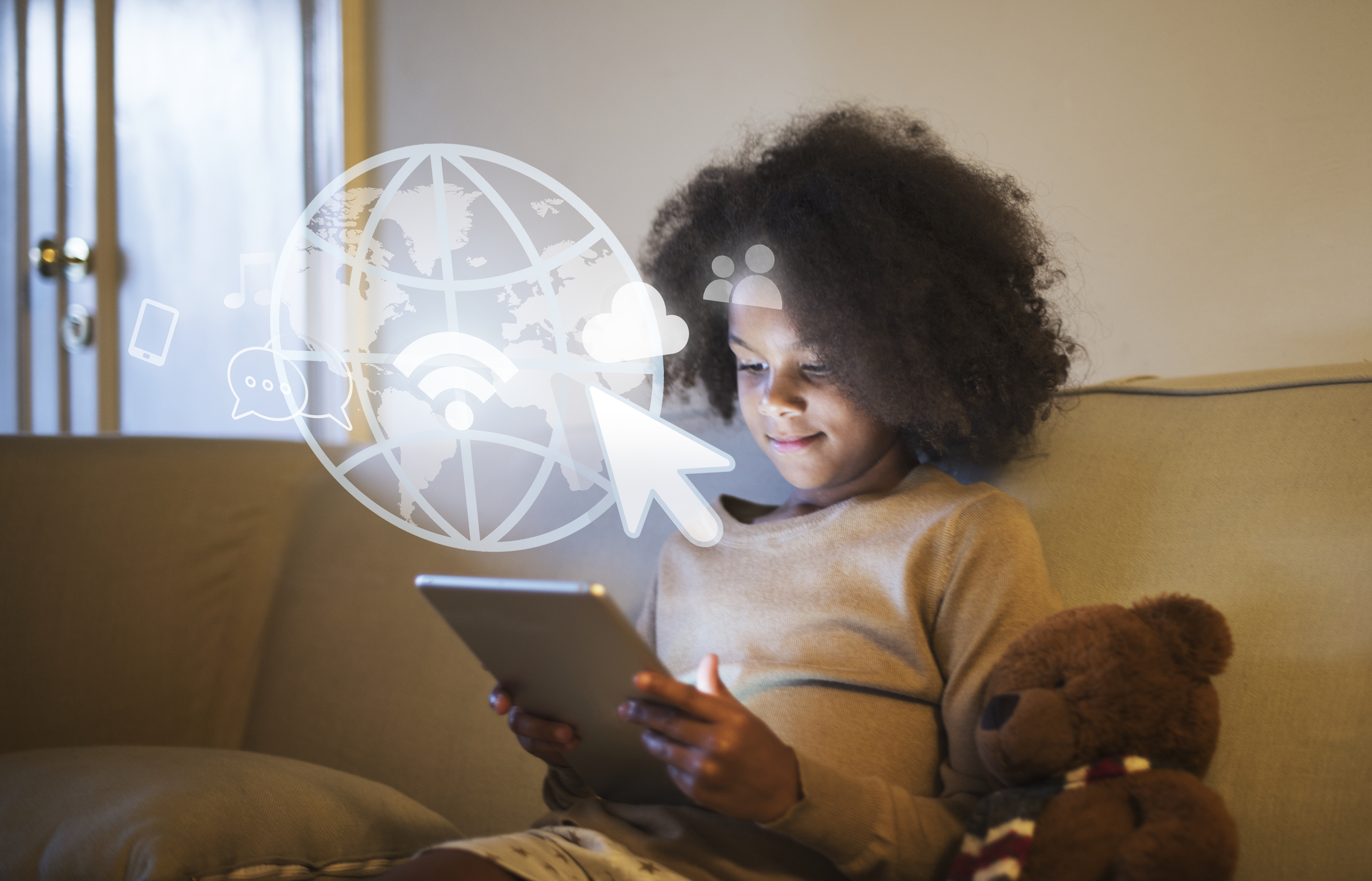 ChildFund lança estratégia “Navegando Seguros” para fortalecer a proteção digital de crianças e adolescentes