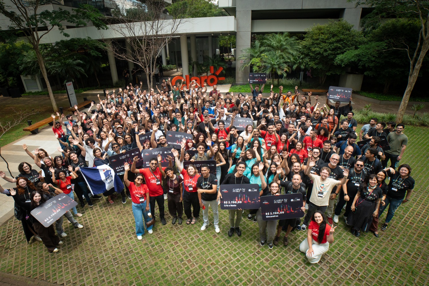 Instituto Claro celebra 25 anos e aposta em futuro com mais oportunidades para jovens
