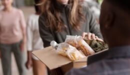 Prêmio Pacto Contra a Fome 2026 abre inscrições e deve distribuir R$ 600 mil para a iniciativas em todo o Brasil