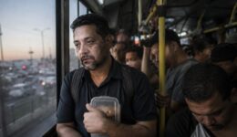 Escala 6×1 adoece trabalhadores e reacende debate sobre jornada do trabalho no Brasil