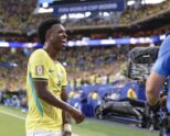 Vini Jr. lança escritório voltado a vítimas de racismo