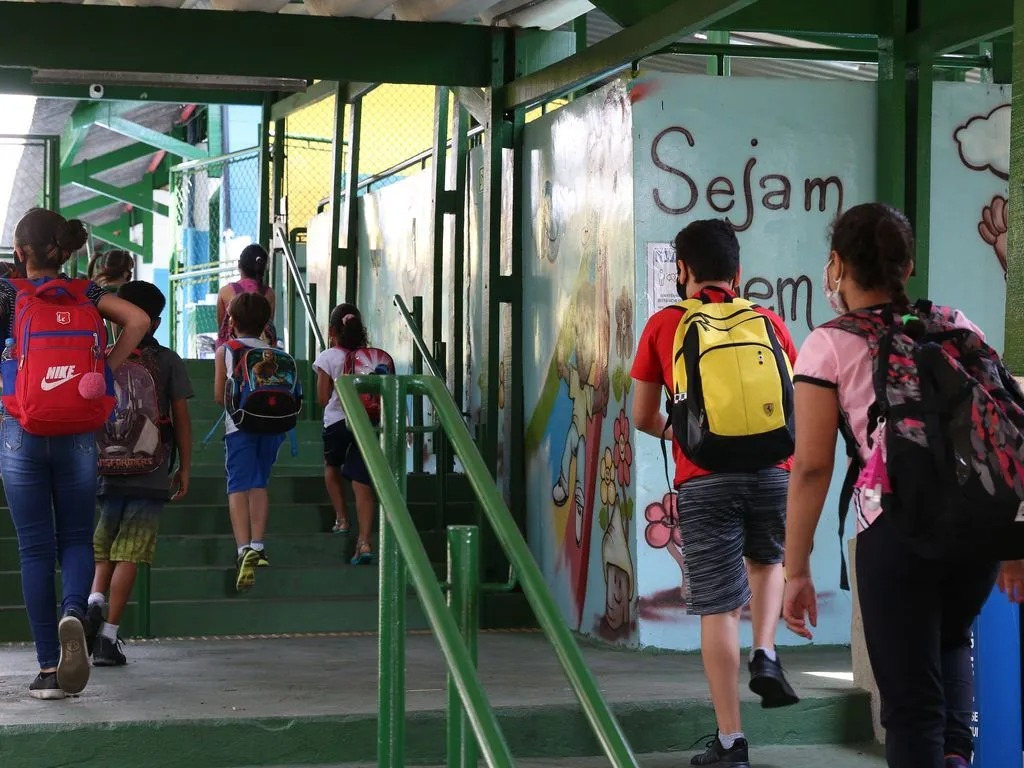 Desigualdade começa na infância e compromete toda a trajetória escolar, alertam especialistas